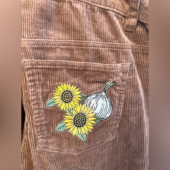 Hot topic her universe shrek brown corduroy short overalls embroidered shrek 1X - Picture 8 of 11